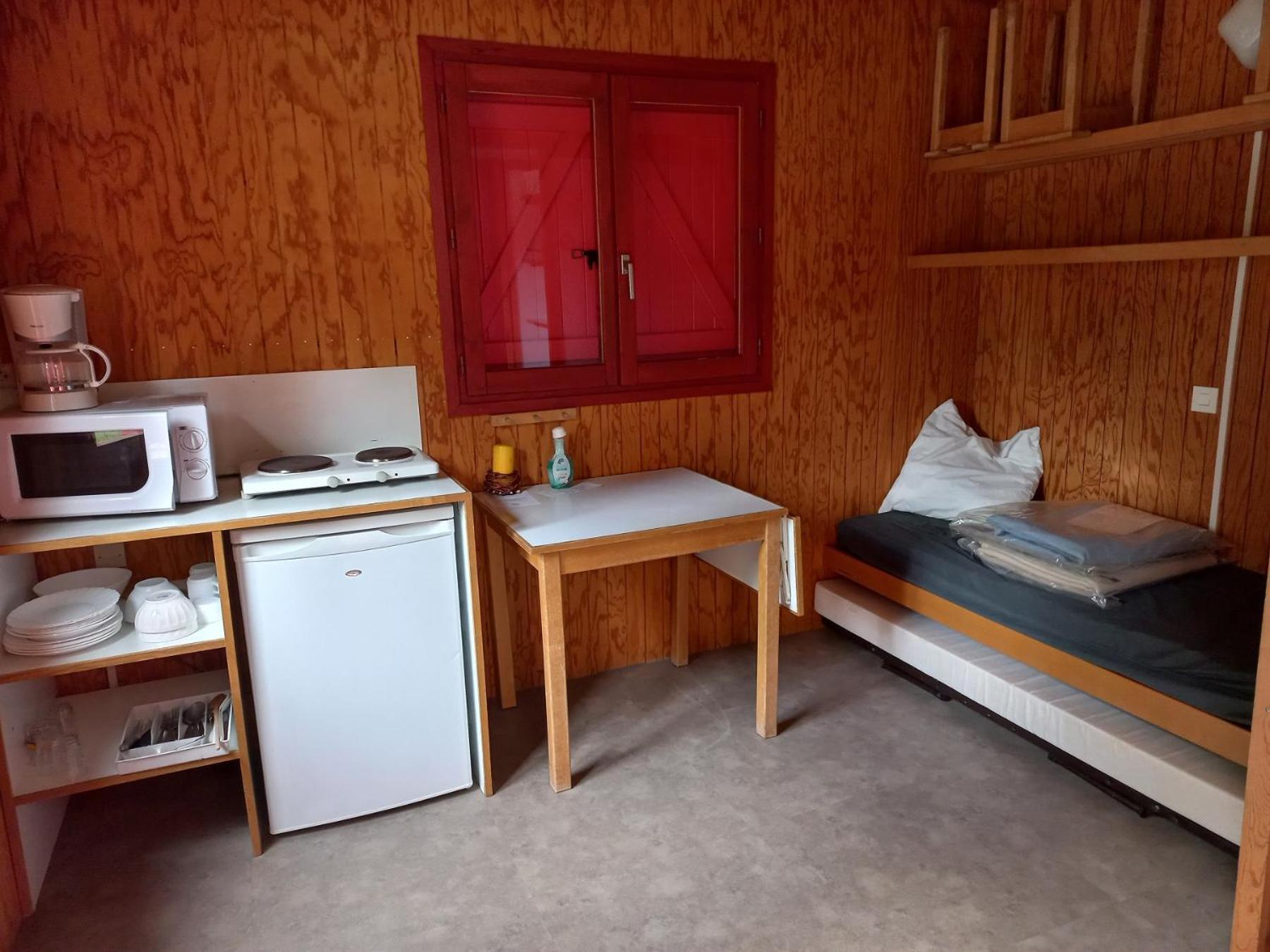 Camping Les Feuilles Chauffailles Экстерьер фото