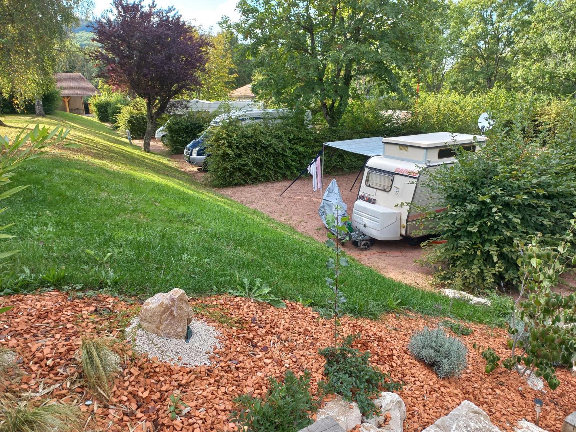 Camping Les Feuilles Chauffailles Экстерьер фото
